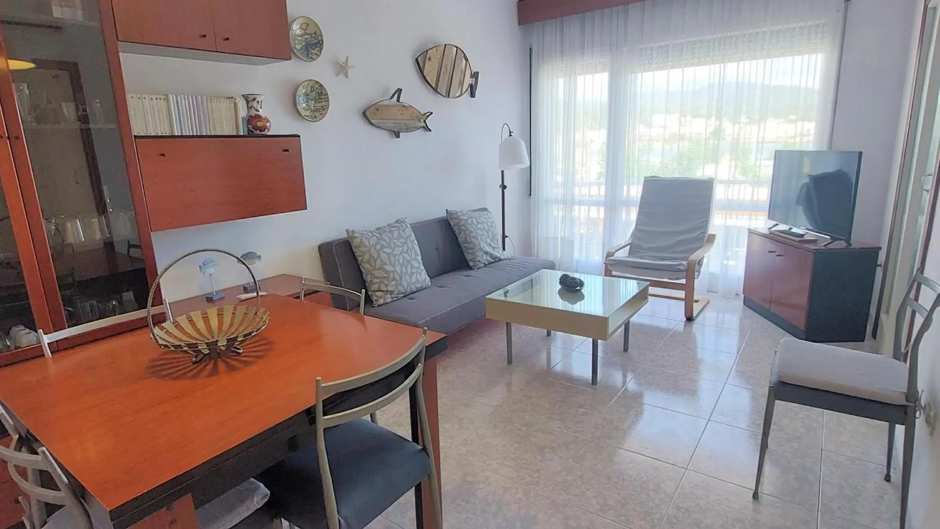 Apartamento Familiar 2 Hab. En Primera Linea De Mar En Llanca, Se Admiten Mascotas - Es-170-89 0*, يانكا