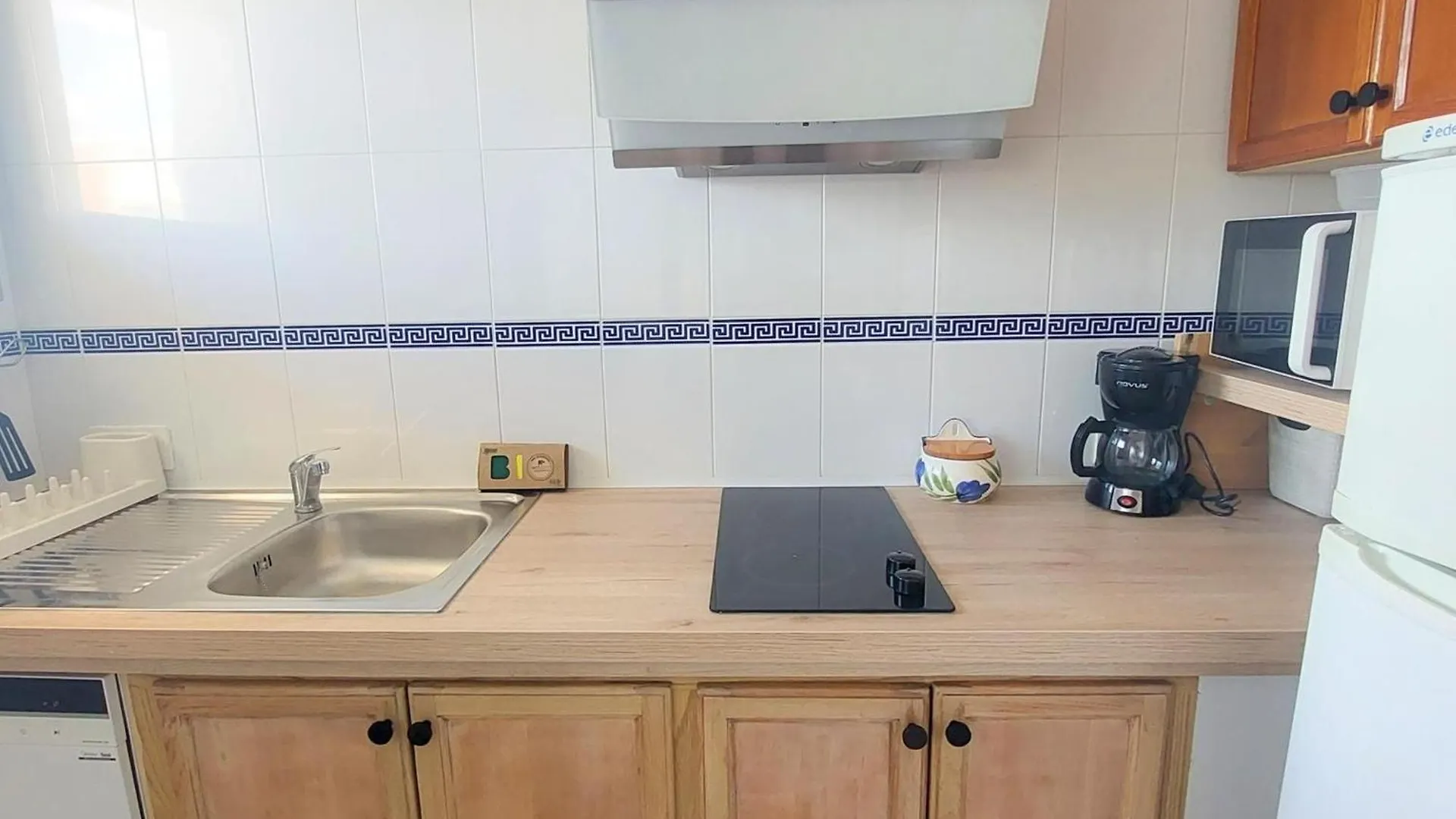 شقة Apartamento Familiar 2 Hab. En Primera Linea De Mar En Llanca, Se Admiten Mascotas - Es-170-89
